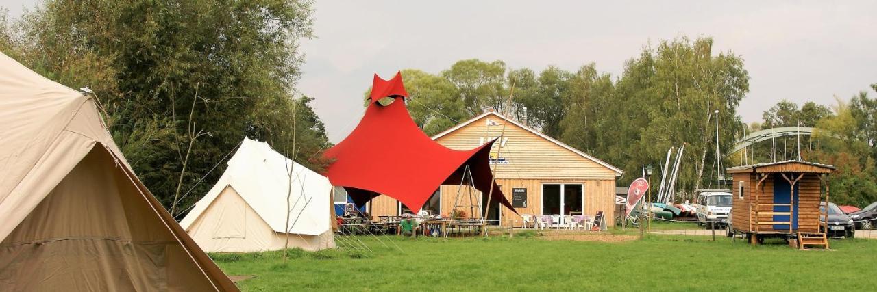 Wakenitz-Camp Hotel Groß Sarau Екстериор снимка